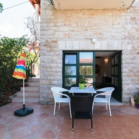 4475 Appartement Supetar